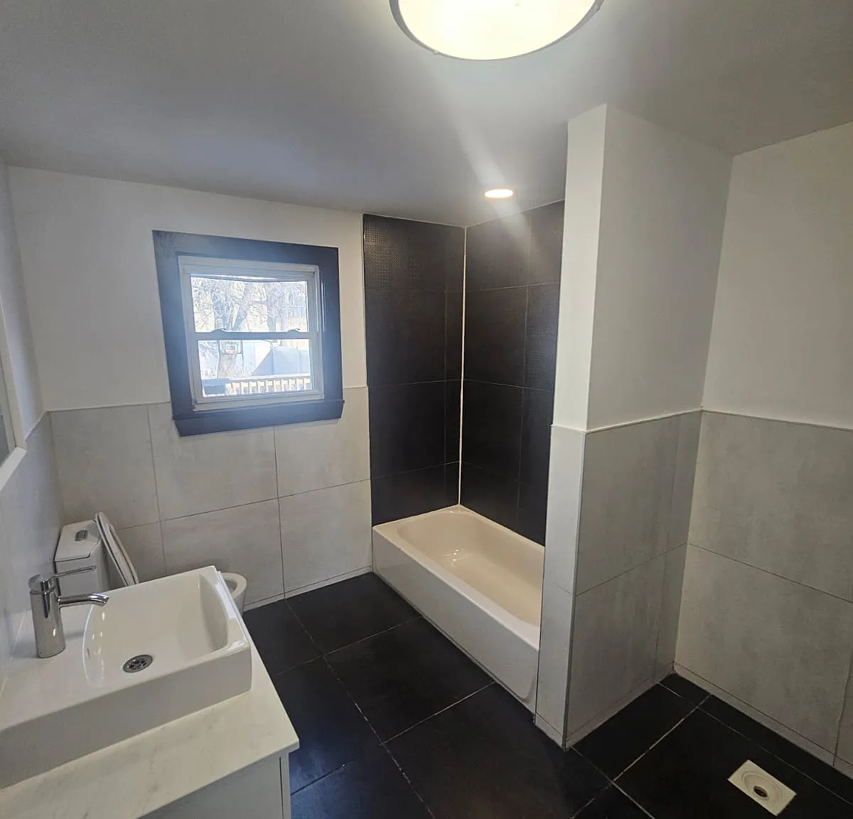 3 bed, 1668 sqft, $3,400 — Photo 4