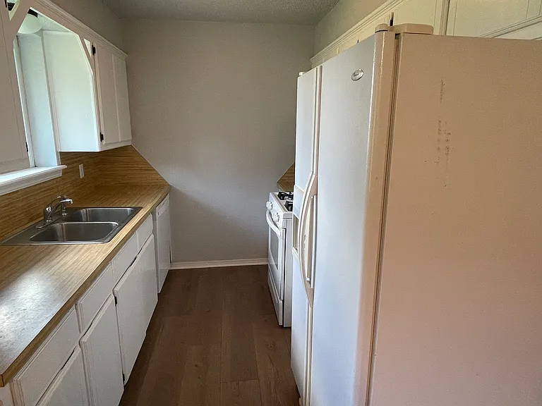 254 Hickory Stick Ln — Photo 2