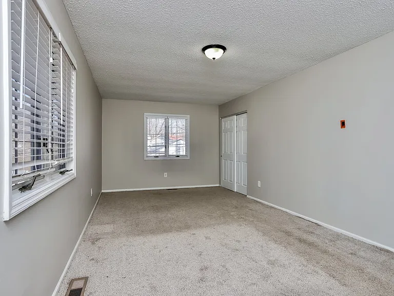 1 Saint Mark Dr — Photo 14