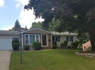 109 Larchmont Rd, Warwick, RI 02886