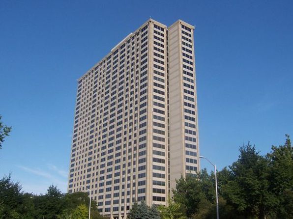 1300 E Lafayette St APT 2803, Detroit, MI 48207