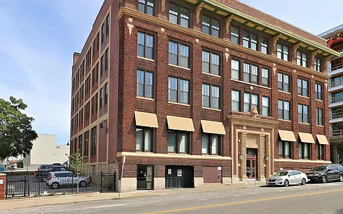 523 Grand Blvd #2F Photo 1