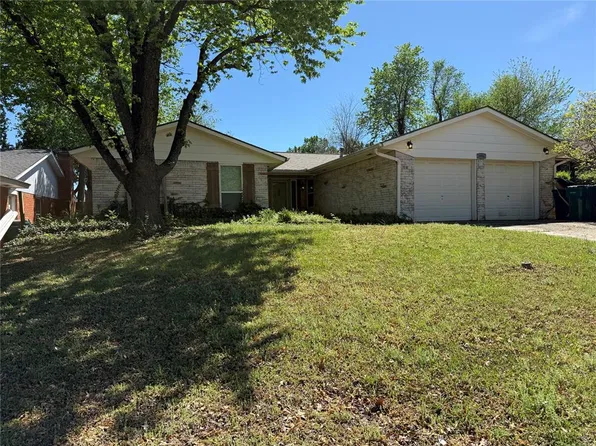 3804 NE 140th St, Edmond, OK 73013