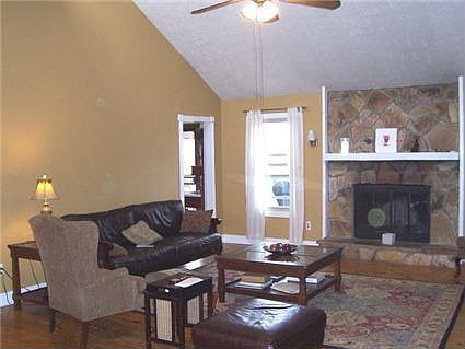 2nd image of 1291 Laurel Summit Dr SE