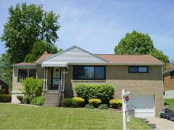 2nd image of 2214 Old Oak Dr