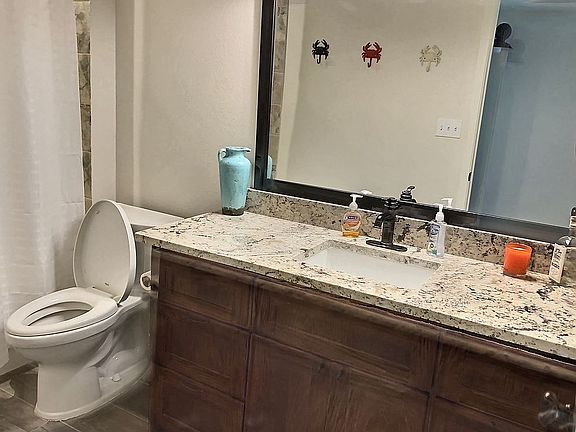 5th image of 2403 Bayhouse Dr