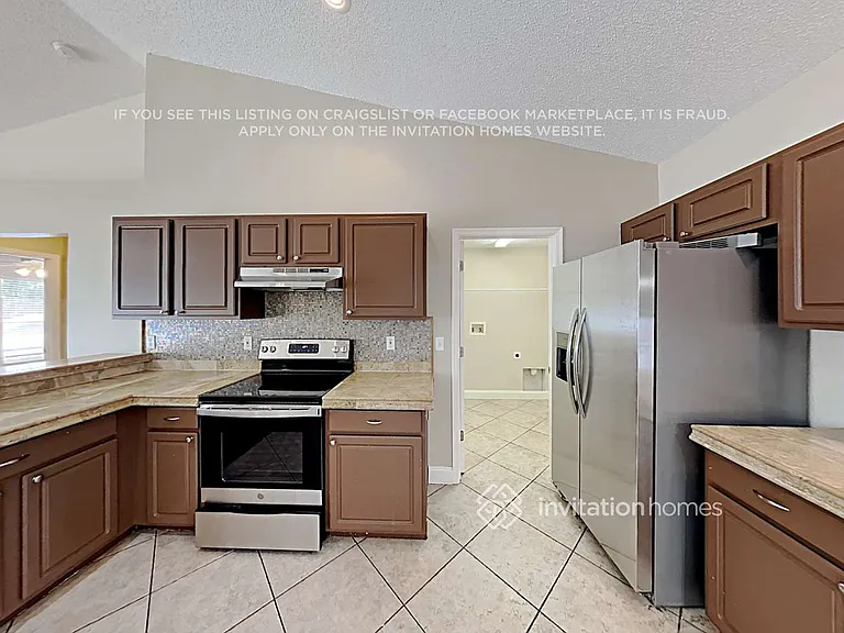 1404 Windy Bluff Dr — Photo 5