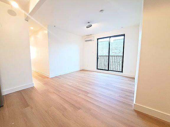 3rd image of 762 Madison St #3B