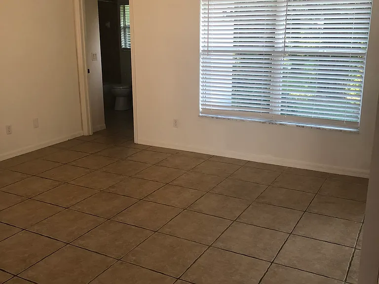 1100 NW Juanita Pl — Photo 16