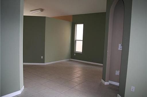 3rd image of 1170 NE 37th Ave