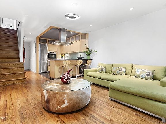 4th image of 522 W 149th St