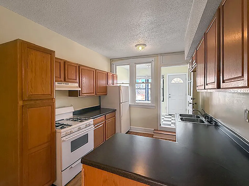 Kitchen - Main Level