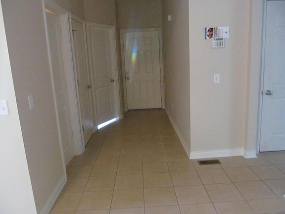5th image of 2780 Marcellus Dr