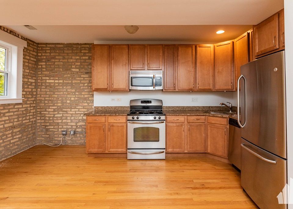 1st image of 4938 N Winthrop Ave #3