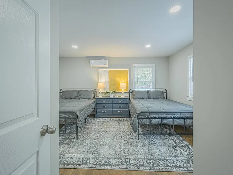 230 Habersham Dr — Photo 6