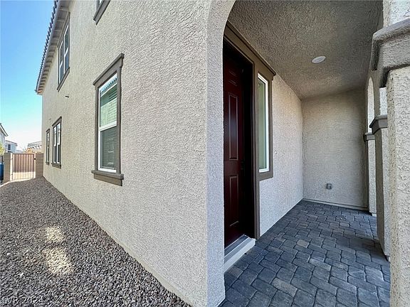 3rd image of 7573 Lush Oasis Ave