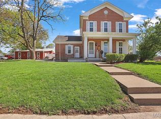 409 W Central St, Bethalto, IL 62010