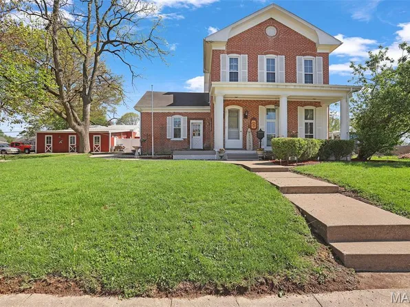 409 W Central St, Bethalto, IL 62010