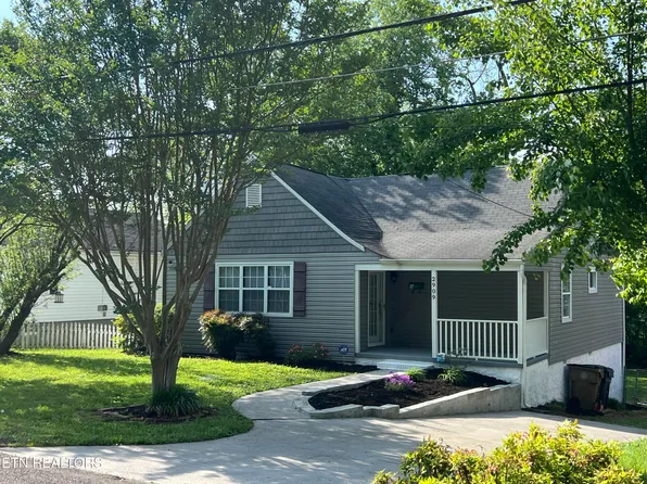 2909 Woodrow Dr, Knoxville, TN 37918