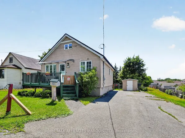 928 Pacific Ln, Cornwall, ON K6H 3Y9