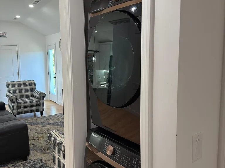 13 Essex St #3 — Photo 4