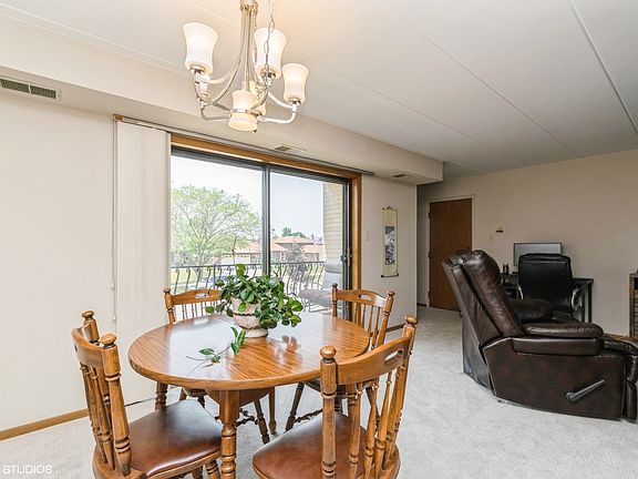 5th image of 17001 Grissom Dr APT 2S