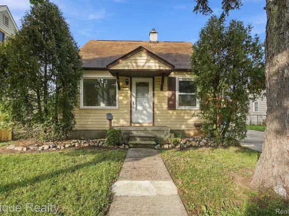1114 S Stephenson Hwy, Royal Oak, MI 48067