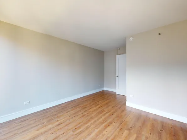 237 East 34th Street image 11 of 40