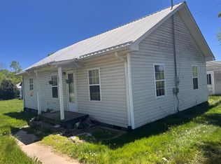 7288 Pipers Gap Rd, Galax, VA 24333