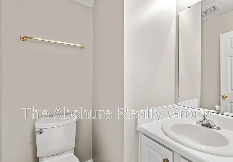 4224 Lake Woodard Dr — Photo 19
