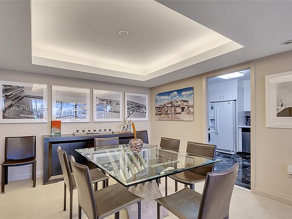 5th image of 3 Grove Isle Dr #C1206