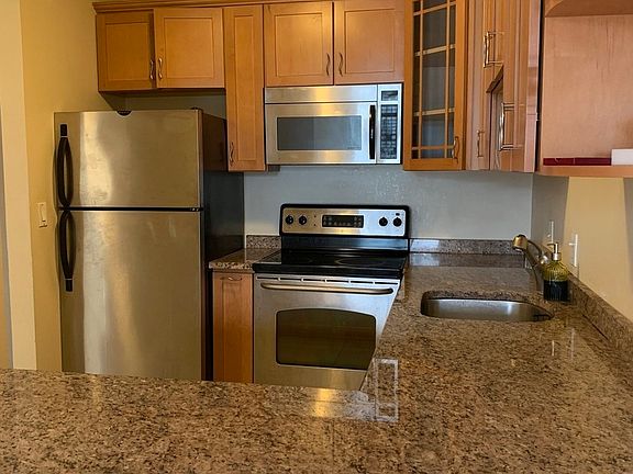 2nd image of 1212 N Lasalle St #1203