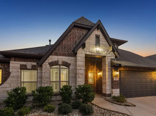 323 Bluewood Dr, Fate, TX 75087