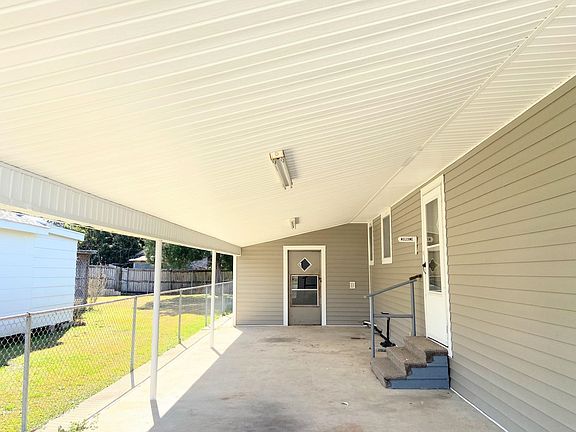 2nd image of 122 School Ln