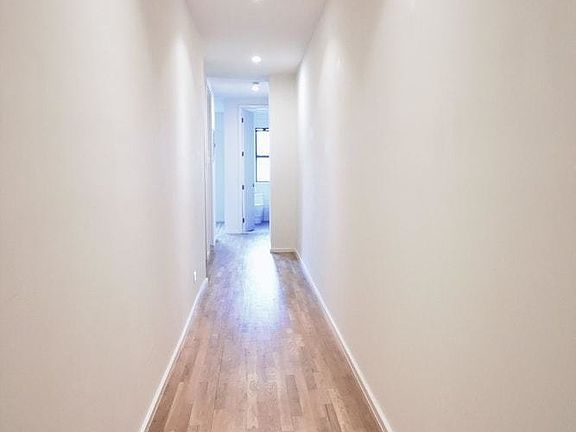 5th image of 254 Seaman Ave #A17