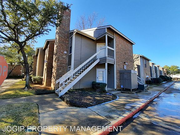 2nd image of 1108 Riverchase Ln Unit 102