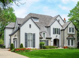 619 W North St, Hinsdale, IL