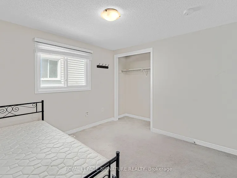42 Baxter Cres — Photo 28