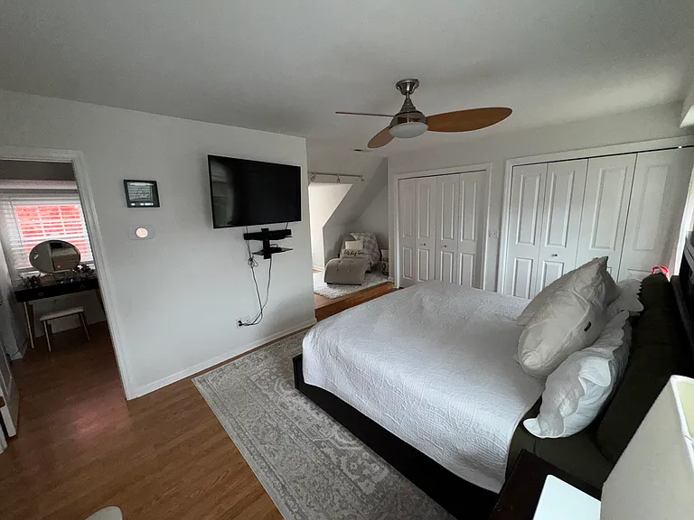 42 Fairlea Ave — Photo 5