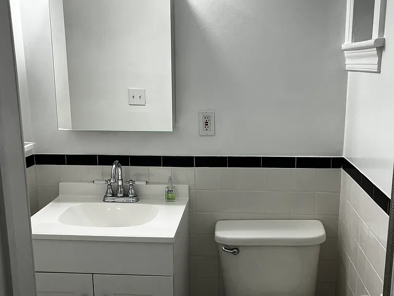 280 Warren St #2R — Photo 7