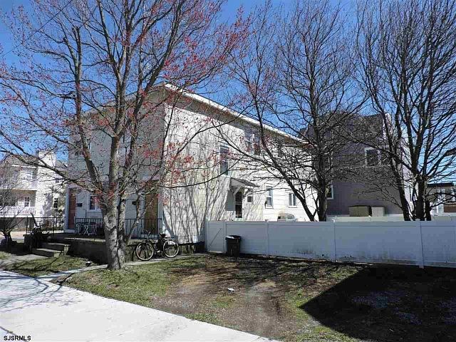 2nd image of 701 Bay Shore Rd