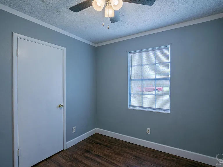 4381 Bixby Cir — Photo 13