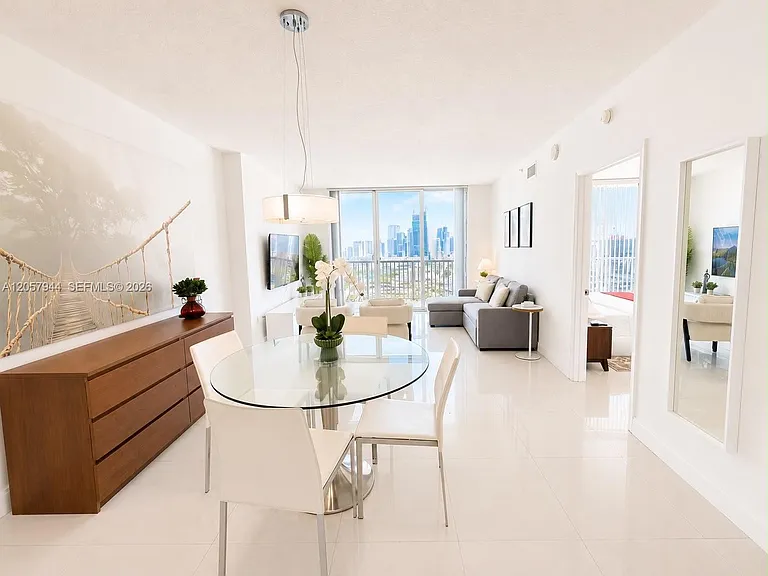 1750 N Bayshore Dr #3010 — Photo 10