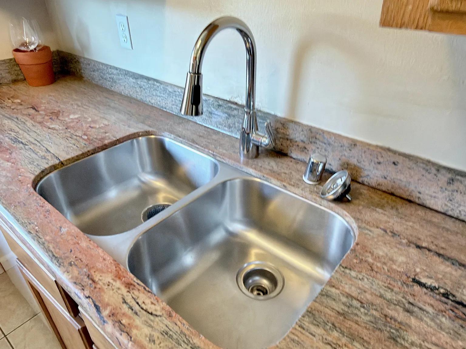 1360 Del Rio Ct — Photo 3