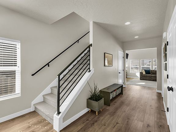 2nd image of 5147 N Oak Creek Dr