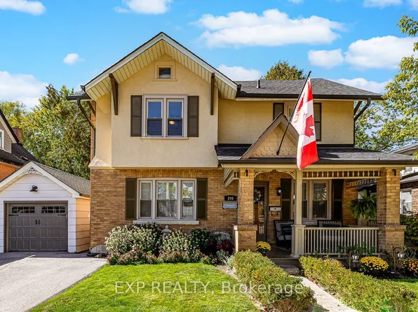 208 Lorne Ave, Newmarket, ON L3Y 4K2