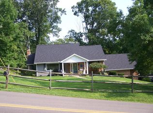 286 Rainbow Dr NE, Lancaster, OH 43130