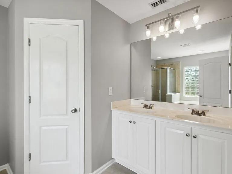 12677 Pine Marsh Way — Photo 37