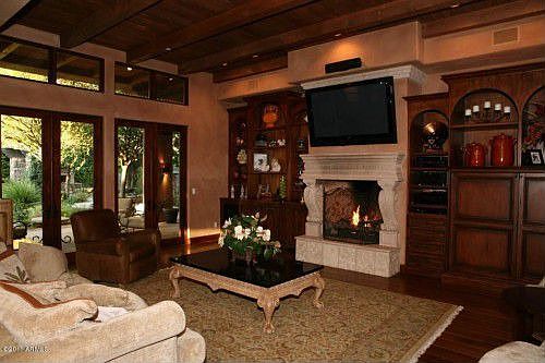 2nd image of 5434 E Mariposa St