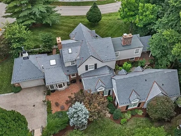 17 Devon Rd, Saint Louis, MO 63122
